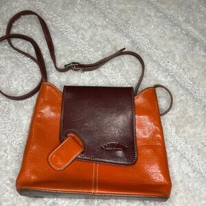 Vintage L’Artigiano Italian Leather Crossbody bag